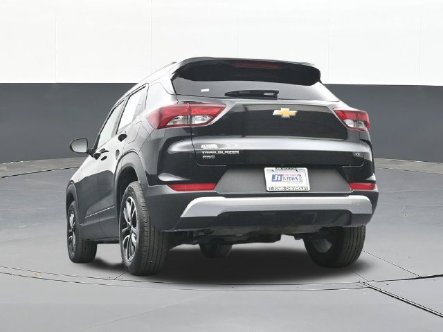 Used 2025 Chevrolet TrailBlazer LT AWD/4WD image 43