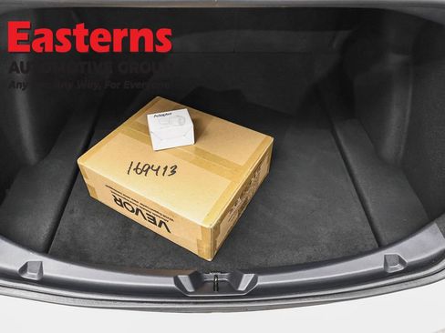 Used 2023 Tesla Model 3 Standard Range image 9