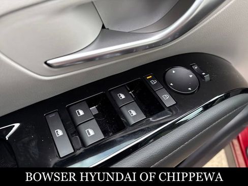 Certified 2025 Hyundai Tucson Limited image 13