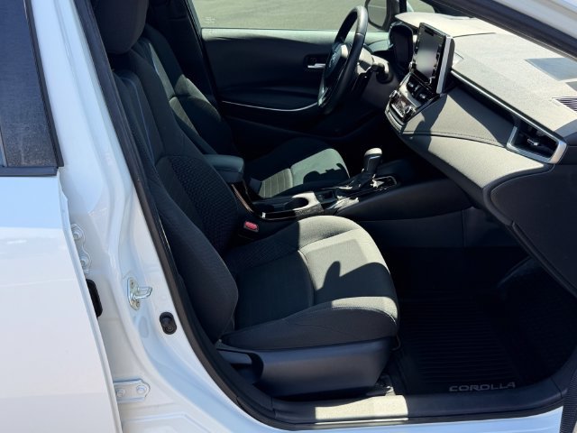 Used 2020 Toyota Corolla SE w/ SE Premium Package FWD image 26