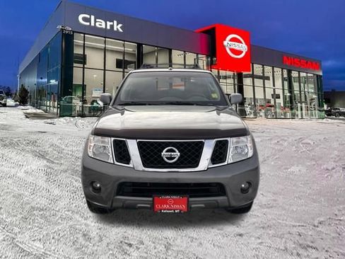 Used 2008 Nissan Pathfinder SE w/ Leather Pkg image 2
