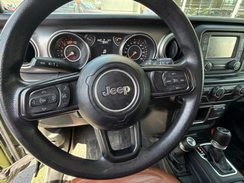 Used 2021 Jeep Wrangler Sport AWD/4WD image 13