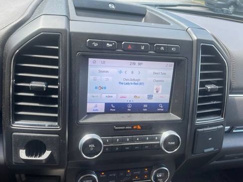 Used 2020 Ford Expedition Limited w/ Equipment Group 302A AWD/4WD image 14