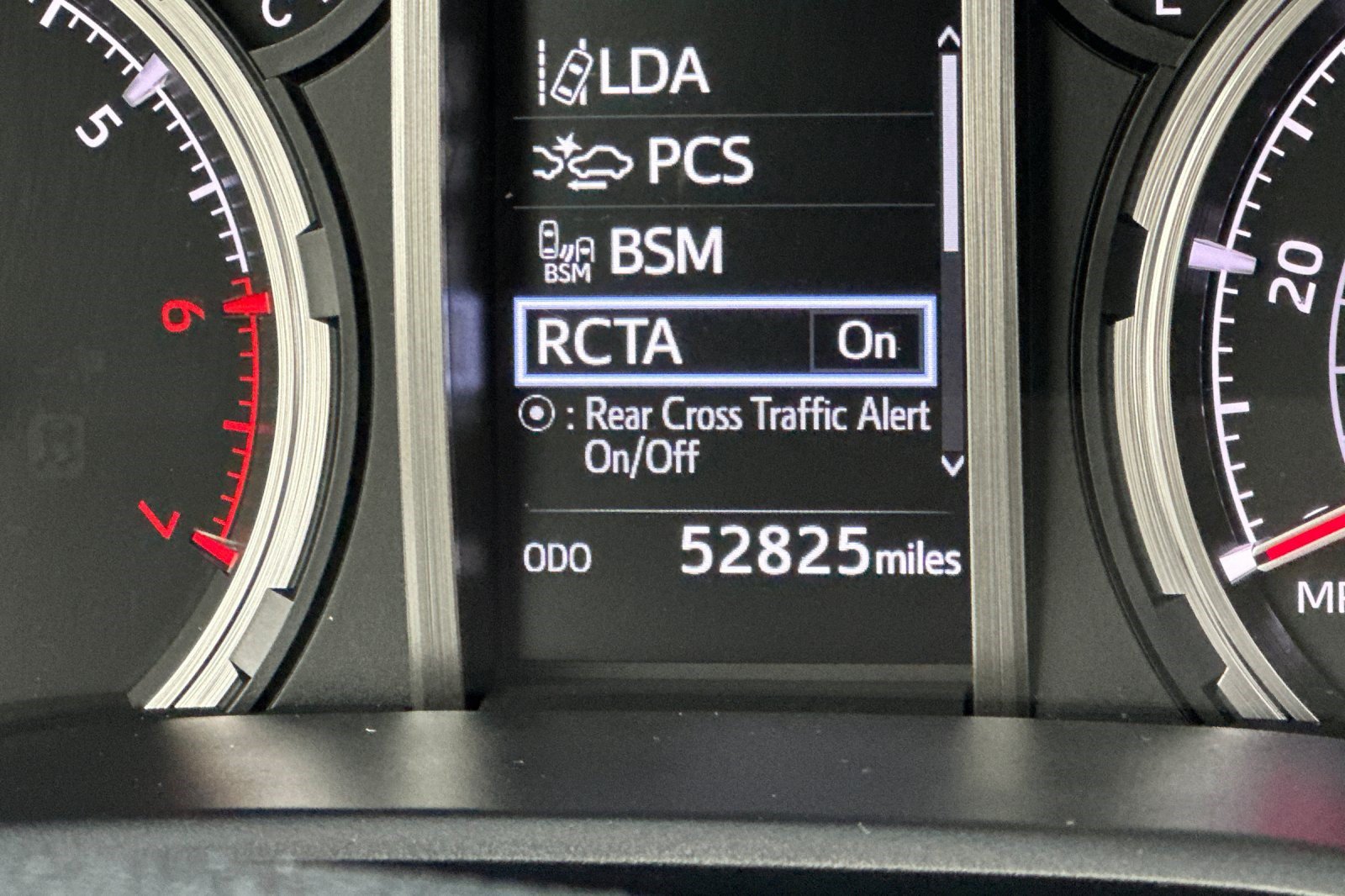 Used 2023 Toyota 4Runner TRD Off-Road Premium w/ Moonroof Package AWD/4WD image 25