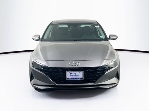 Used 2023 Hyundai Elantra SEL w/ Convenience Package FWD image 2