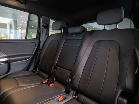 Certified 2022 Mercedes-Benz GLB 250 4MATIC image 30