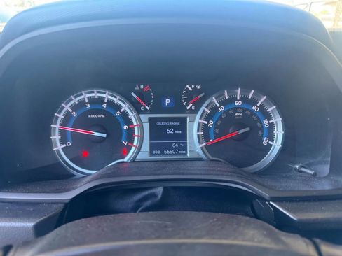 Used 2014 Toyota 4Runner SR5 image 10