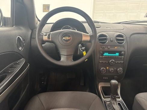 Used 2009 Chevrolet HHR LT image 16