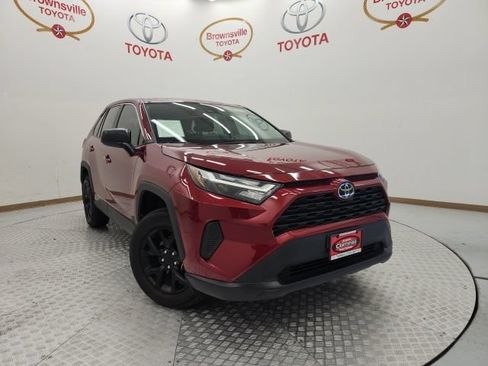 Used 2025 Toyota RAV4 LE FWD image 1