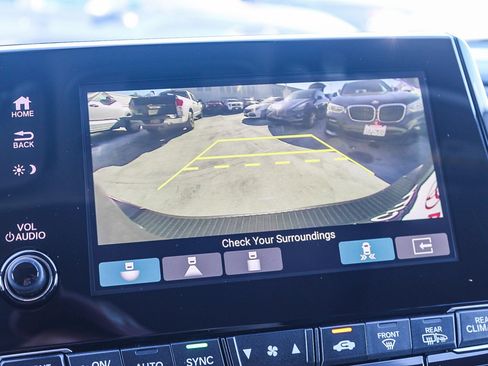 Used 2023 Honda Odyssey Touring image 25