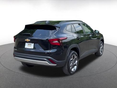 Used 2025 Chevrolet Trax LT FWD image 15