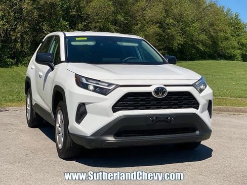 Used 2025 Toyota RAV4 LE image 9