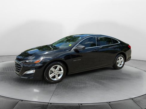 Used 2021 Chevrolet Malibu LS FWD image 3