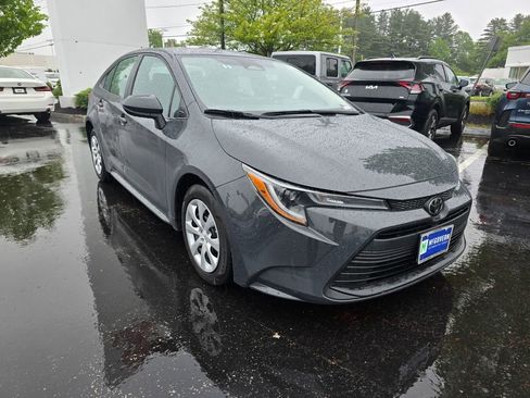 Used 2023 Toyota Corolla LE FWD image 10