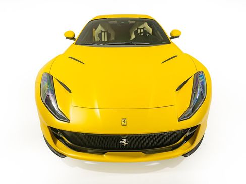 Used 2022 Ferrari 812 GTS RWD image 5