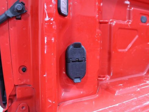 Used 2021 Chevrolet Silverado 2500 LT w/ Texas Edition image 14