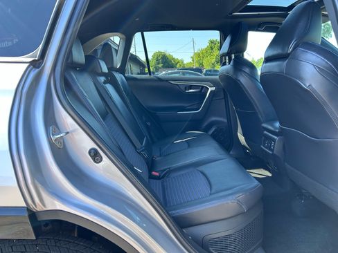 Used 2023 Toyota RAV4 XSE AWD/4WD image 16