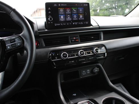 Used 2025 Honda Pilot Elite image 38