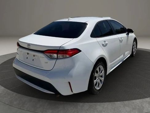 Used 2021 Toyota Corolla LE FWD image 6