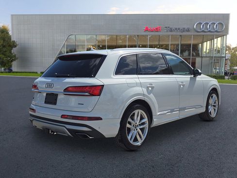 New 2025 Audi Q7 Premium Plus image 4