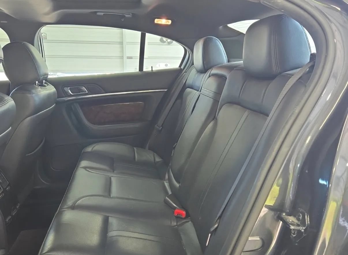 Used 2014 Lincoln MKS AWD w/ Equipment Group 201A image 8