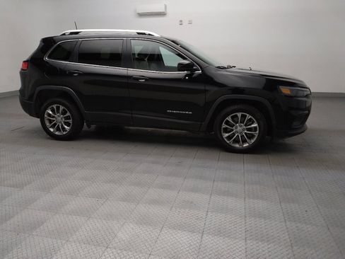 Used 2020 Jeep Cherokee Latitude Plus image 11