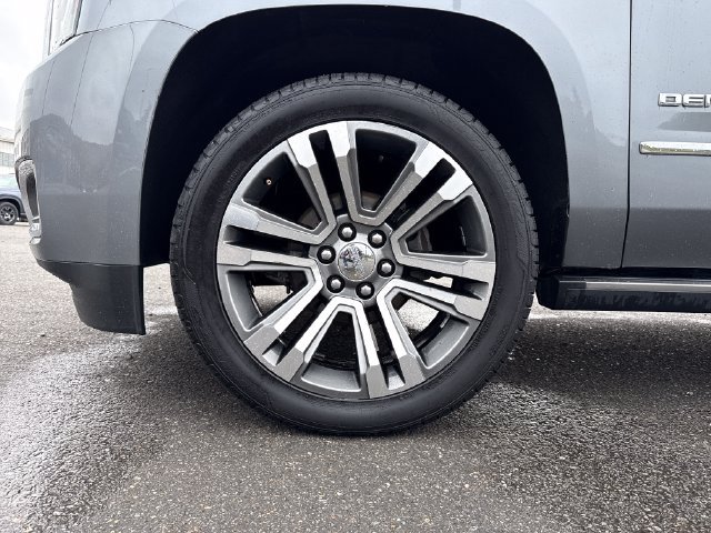 Used 2019 GMC Yukon Denali w/ Denali Ultimate Package AWD/4WD image 30