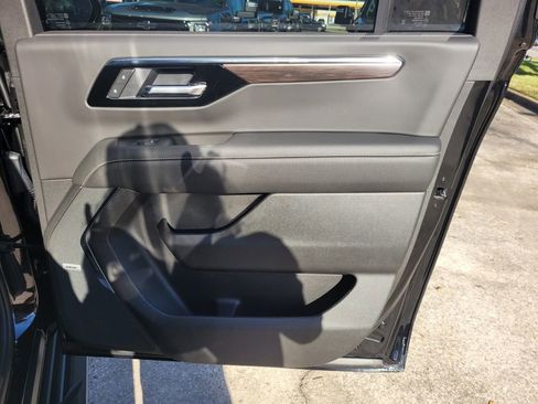 New 2026 Chevrolet Suburban Premier w/ Sun And Tow Package image 20