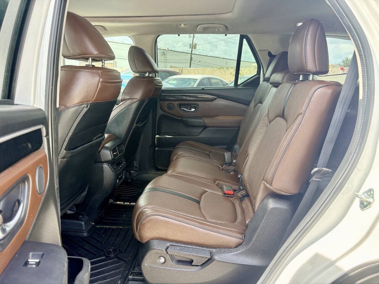 Used 2024 Honda Pilot Elite image 13