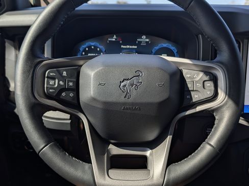 New 2025 Ford Bronco Badlands image 74