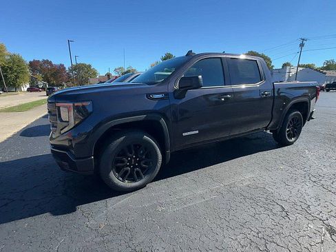 New 2026 GMC Sierra 1500 Elevation image 8