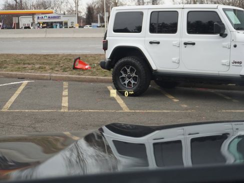 Used 2023 BMW X5 xDrive40i w/ Premium Package image 51