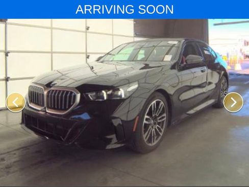 Used 2026 BMW 530i xDrive image 1