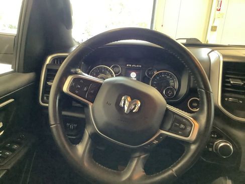 Used 2019 RAM 1500 Big Horn AWD/4WD image 7