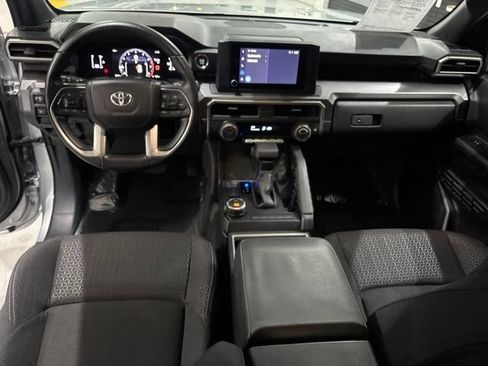 Used 2026 Toyota 4Runner SR5 AWD/4WD image 28