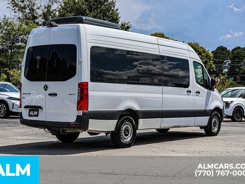Used 2025 Mercedes-Benz Sprinter 2500 image 5