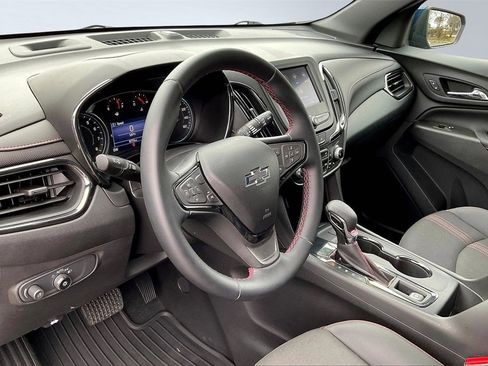 Used 2023 Chevrolet Equinox RS image 14