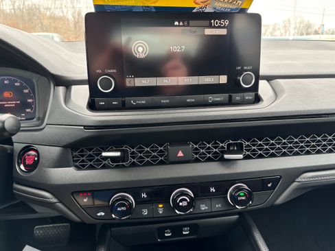 Used 2023 Honda Accord EX image 23