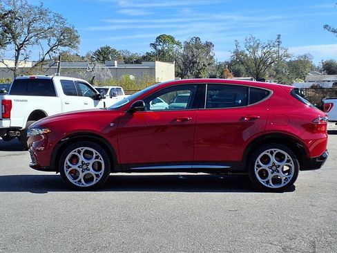 Used 2024 Alfa Romeo Tonale Ti image 4