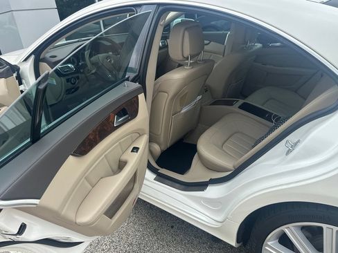 Used 2014 Mercedes-Benz CLS 550 4MATIC image 12