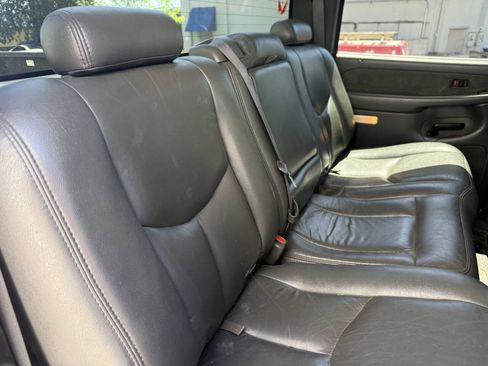 Used 2003 Chevrolet Silverado 2500 LT w/ Skid Plate Package AWD/4WD image 13