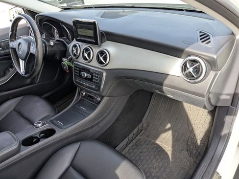 Used 2015 Mercedes-Benz GLA 250 image 18