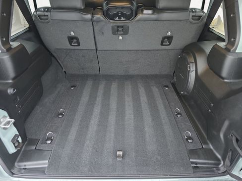 Used 2024 Jeep Wrangler Sahara w/ Technology Group image 12