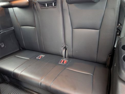 Used 2021 Toyota Highlander XSE image 17