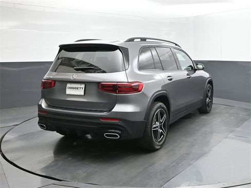 New 2024 Mercedes-Benz GLB 250 image 11