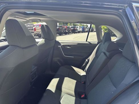 Used 2025 Toyota RAV4 XLE w/ Convenience Package AWD/4WD image 13
