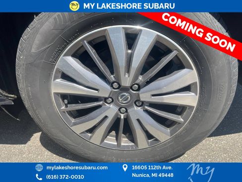 Used 2020 Nissan Pathfinder SV AWD/4WD image 10