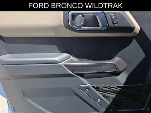 Used 2024 Ford Bronco Wildtrak AWD/4WD image 25