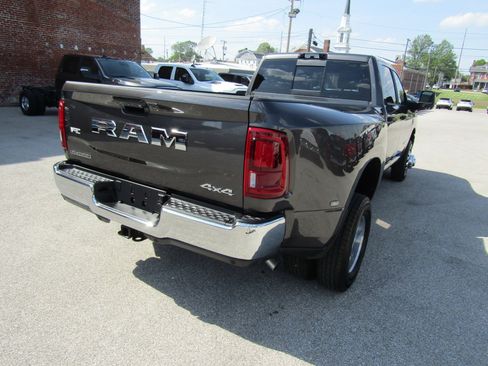 New 2026 RAM 3500 Big Horn AWD/4WD image 3