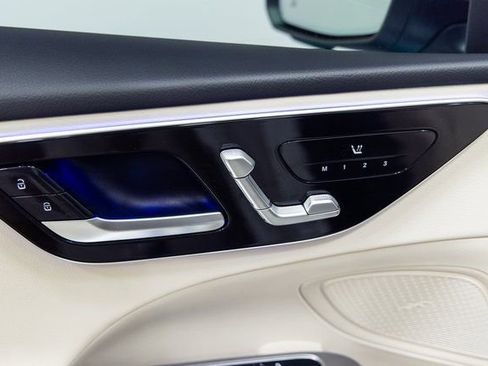 Used 2024 Mercedes-Benz C 300 C 300 image 15